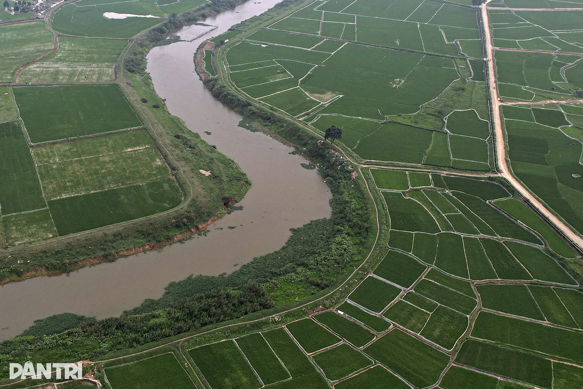 Tác động của hình dạng lãnh thổ Việt Nam tới khí hậu và sông ngòi